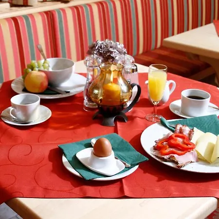 Landhaus Gertrud Guest house Sankt Gilgen